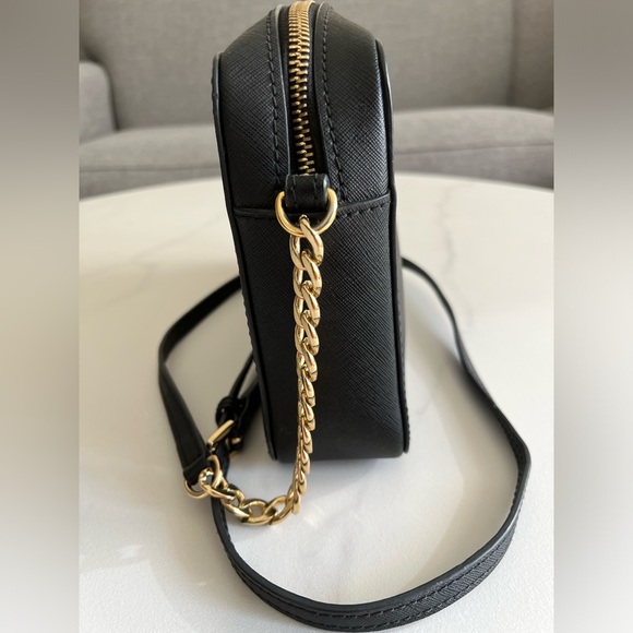 MICHAEL KORS
Chain-Link Saffiano Leather Crossbody Bag - Picture 4 of 8